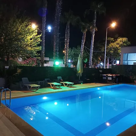 Moon Light Family Apart Lejlighedshotel